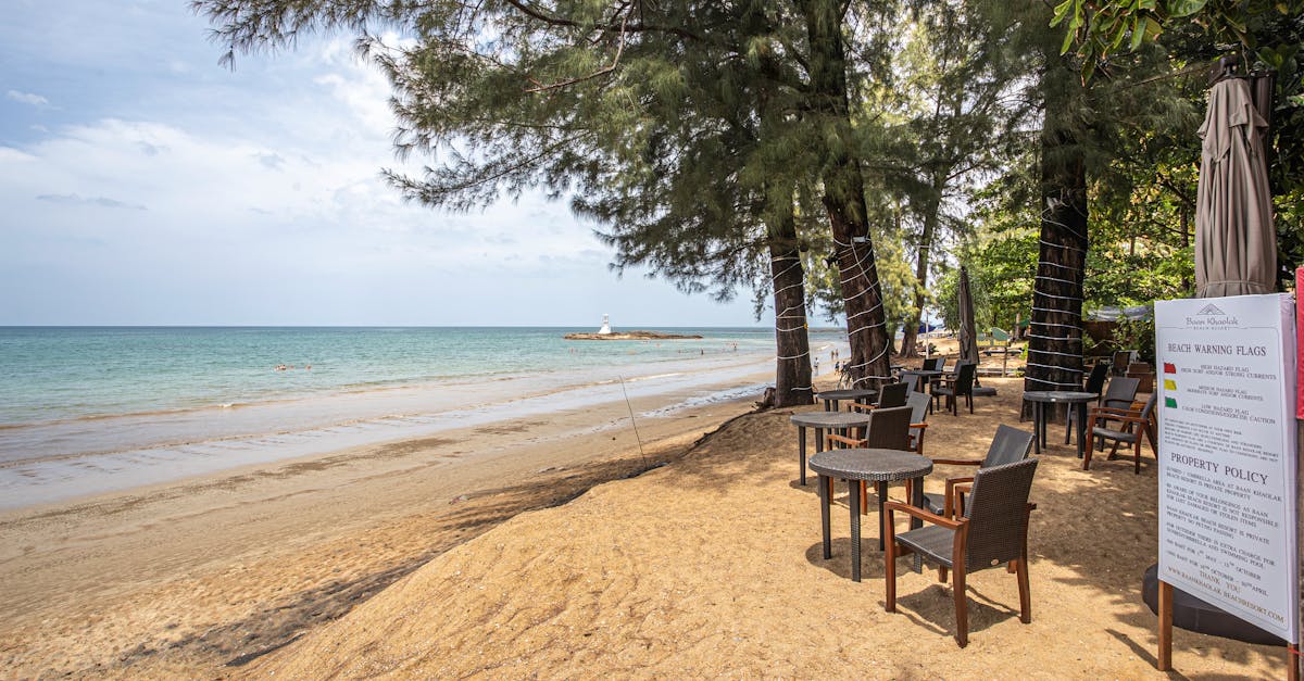 Discovering Economical Villas Near Phuket's Shopping Hotspots